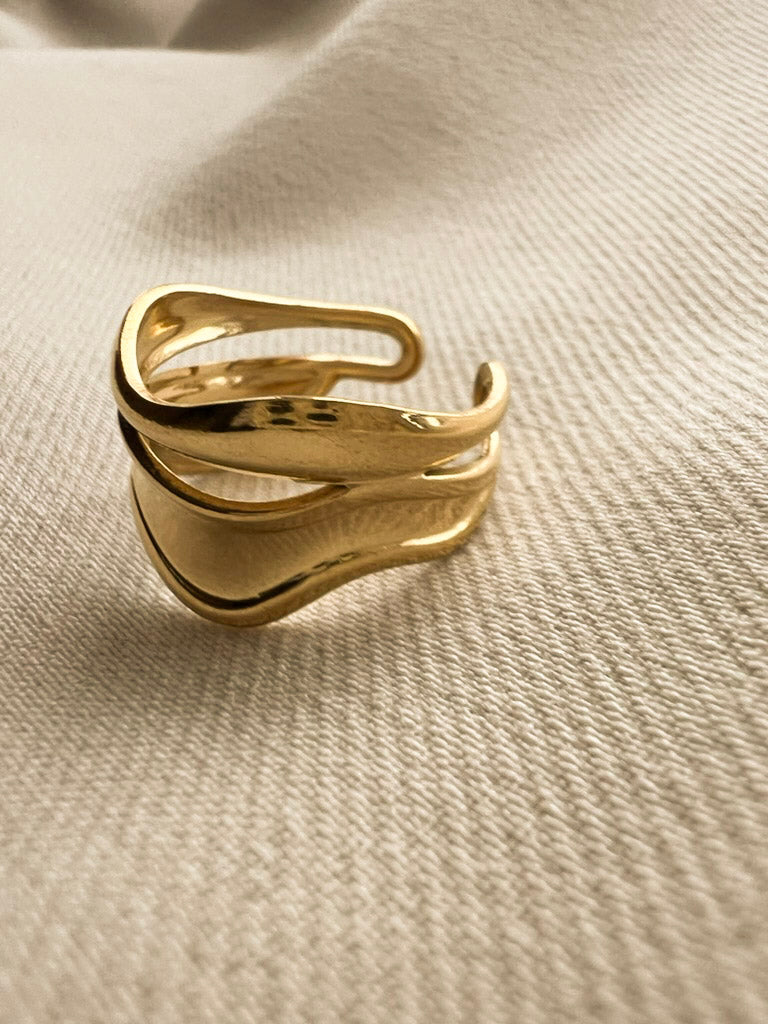 The Wave Ring